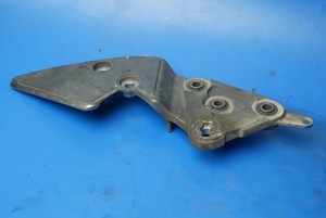Footrest mount bracket right Suzuki GSF 600 Bandit used