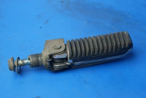 Footrest right front Suzuki GSF 600 Bandit used