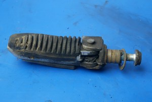 Footrest left front Suzuki GSF 600 Bandit used