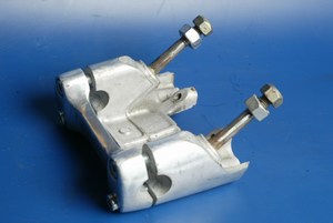 Handlebar mounting bracket Yamaha XV750 used