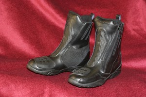 Demon Boot UK size 10 new